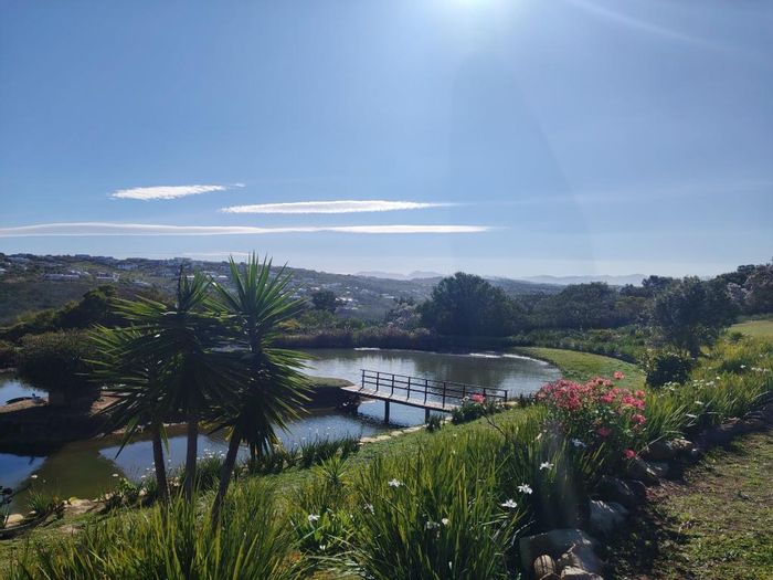 Brakkloof AH Farm For Sale: 7.5 hectares, main house, cottage, workshop, sustainable living.