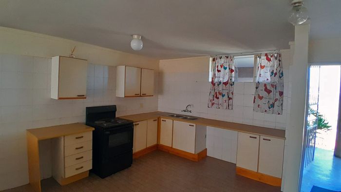 2-Bedroom Apartment in Wonderboom South For Sale with Parking and Secure Complex.