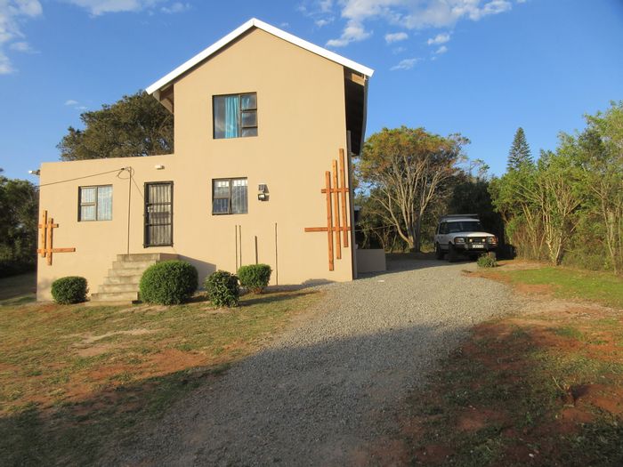 For Sale: House in Bathurst Central with 4 bedrooms, rainwater storage, and patio access.