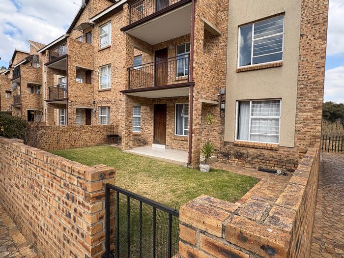2 Bed, 2 Bath Apartment in Honeydew with Private Garden and 24-Hour Security.