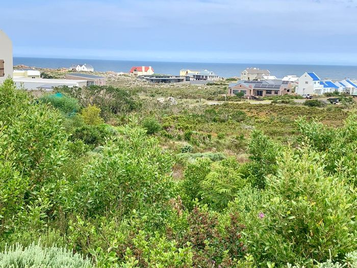 Vacant Land Residential for Sale in Bettys Bay Central - 1460 sqm, fenced, nature-rich.