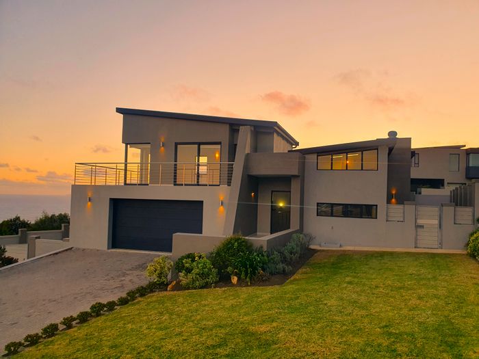 Le Grand Estate: 3-bed house with garden, near sea, secure living, for sale.