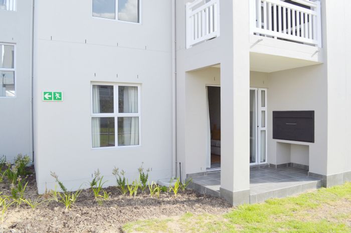 Haasendal Apartment To Rent: 2 Bedrooms, patio with braai, 24H security.