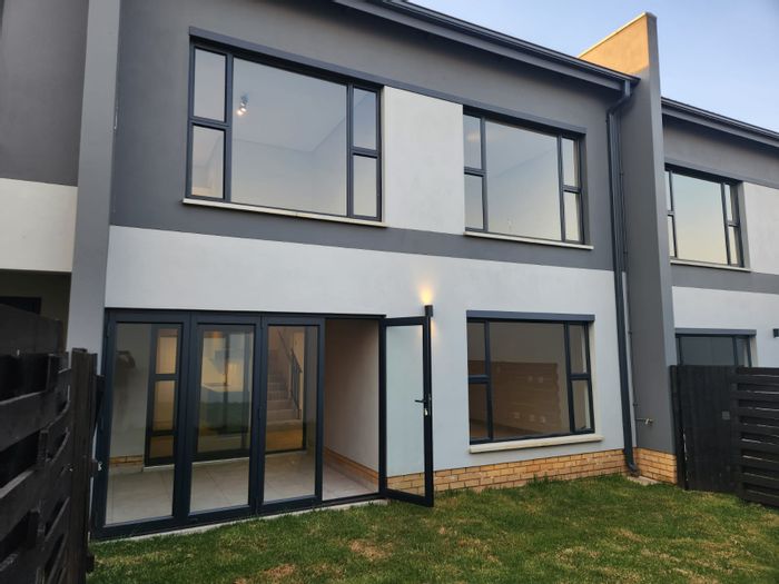 To Rent: 3-Bedroom Townhouse in Bedfordview Central with garden, double garage, pet-friendly.