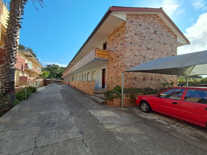 College Hill Townhouse For Sale: 2 bedrooms, secure parking, close to amenities.
