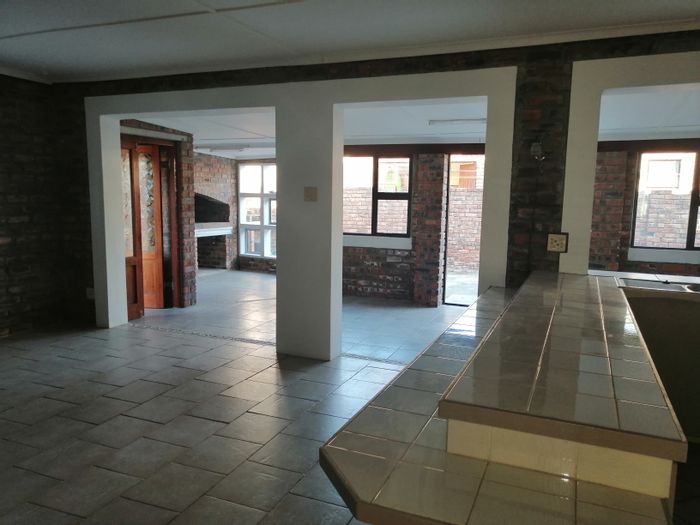 4-Bedroom House For Sale in Seavale with indoor braai, gated community, and pet-friendly.