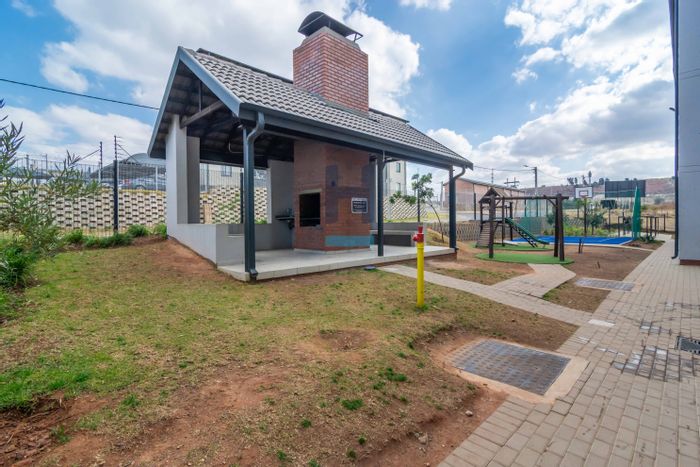 Fleurhof Apartment For Sale: 2 beds, 1 bath, close to schools and shopping.