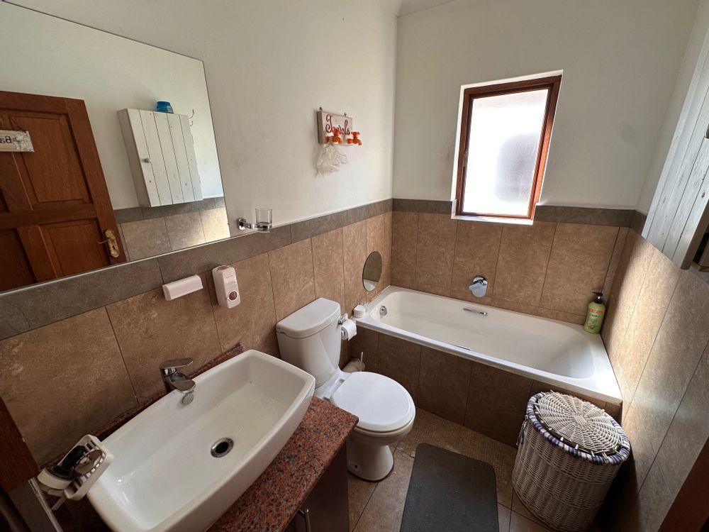 2nd Bathroom