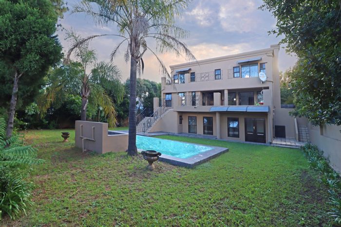 Kyalami Estates House For Sale: 5 bedrooms, pool, granny flat, double garage.