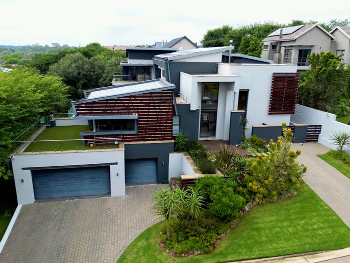 For Sale: House in Copperleaf Estate with pool, study, and solar features.