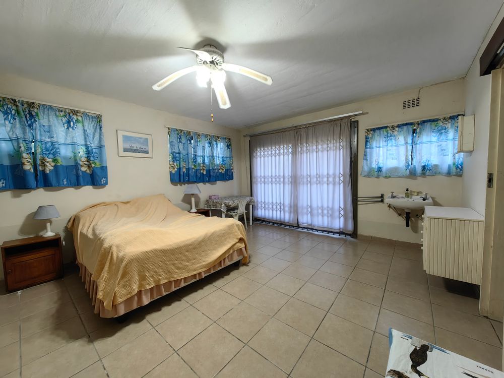 2nd bedroom downstairs