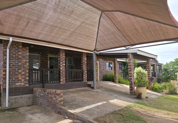 Wavecrest House For Sale: 3 bedrooms, garden access, ocean views, and expansion potential.