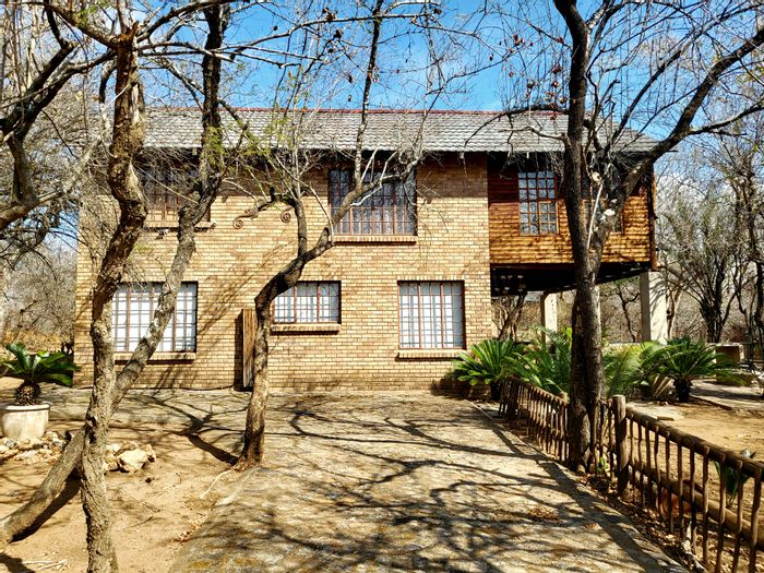 For Sale: House in Marloth Park Central with pool, loft, and spacious patio.