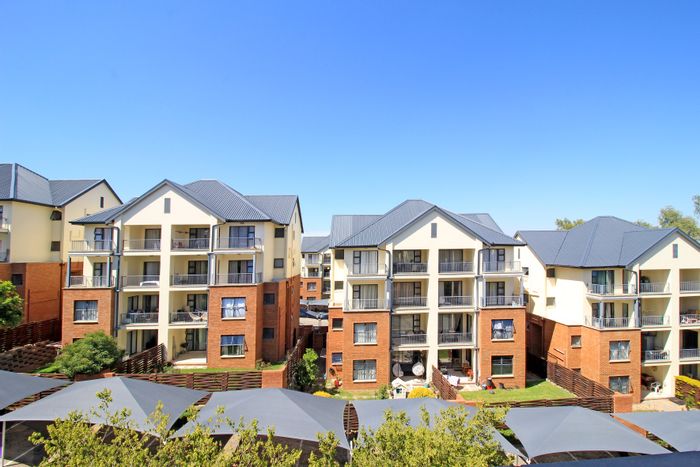 For Sale: 3-Bedroom Apartment in Kyalami Hills with Gym, Pool, and Security.