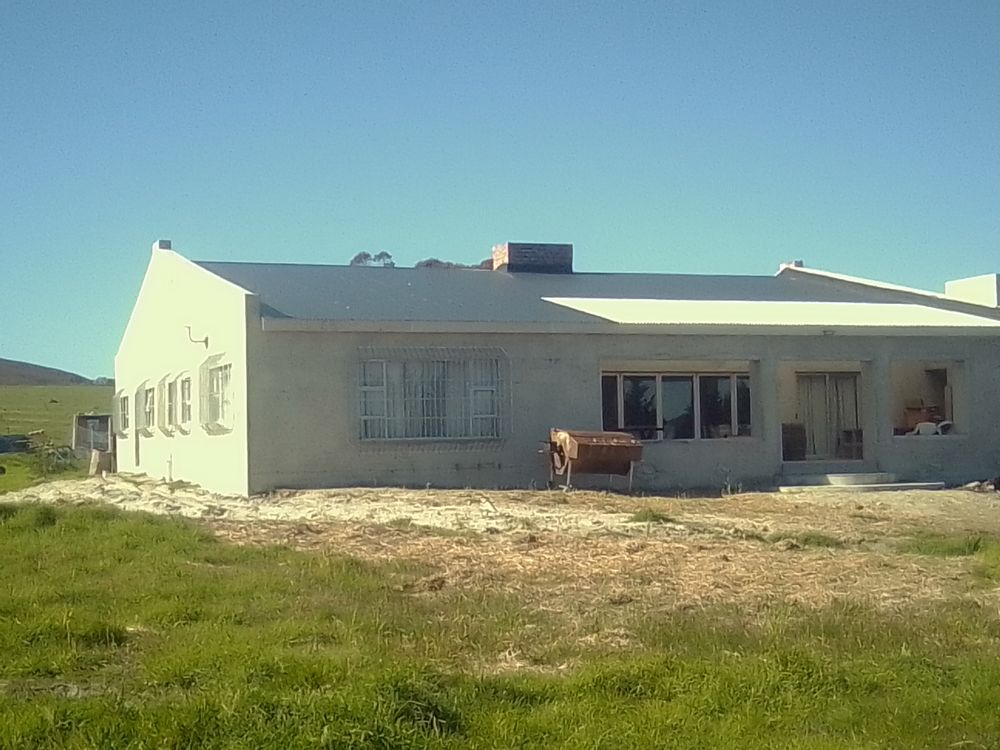Large stoep with see through roof sheets