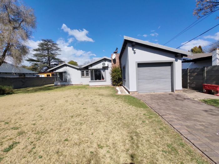 House For Sale in Vaalpark: 3 Bedrooms, pool, lapa, study, and fireplace.