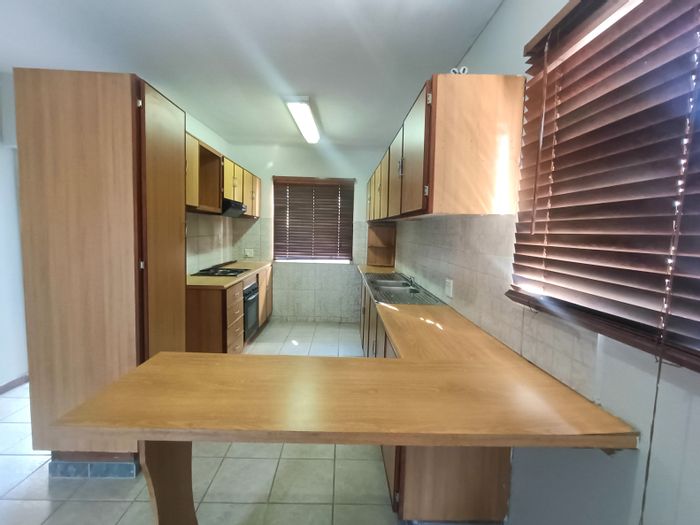 To Rent: Townhouse in Arboretum with private patio, balcony, and secure parking.