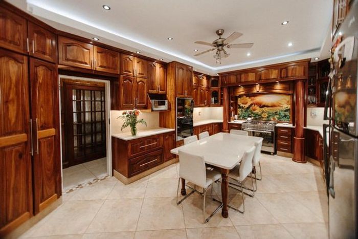 Trichardt House For Sale: Spacious family home with flatlet, security, and eco-friendly features.