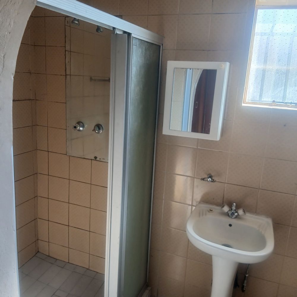 En-suite Bathroom
