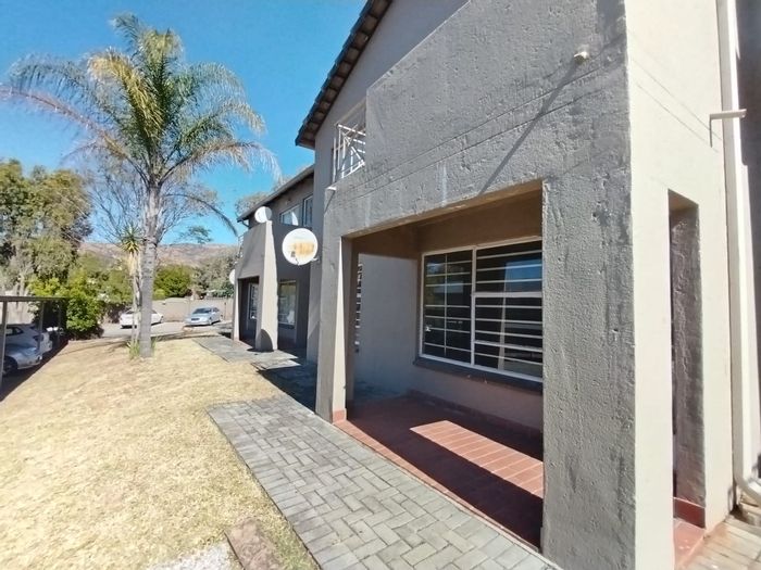 3-Bedroom Apartment For Sale in Geelhoutpark with communal garden and secure parking.