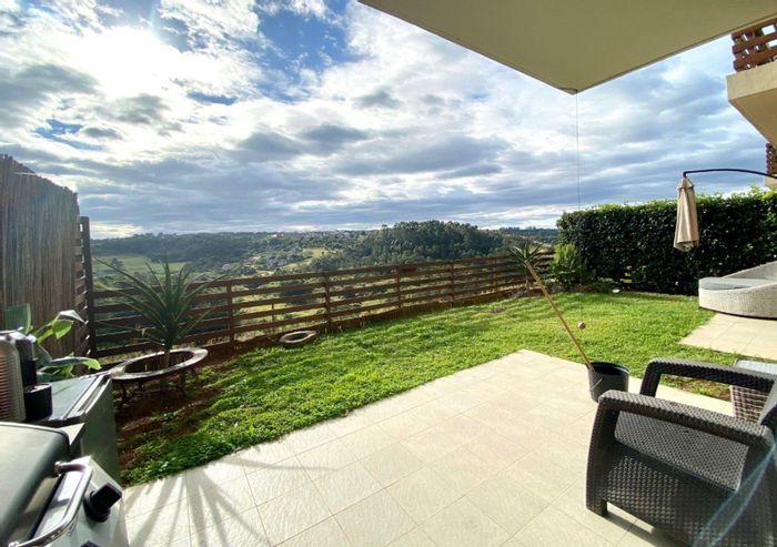 For Sale: 3 Bed Apartment in Cotswold Fenns with private garden and amenities.