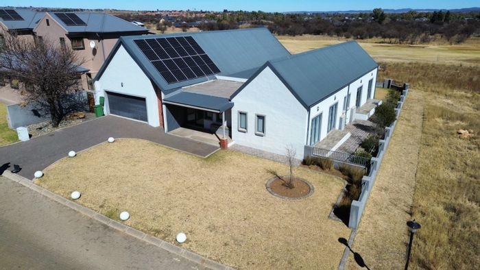 House for Sale in Parys Golf & Country Estate: 4 beds, pool, golf views.