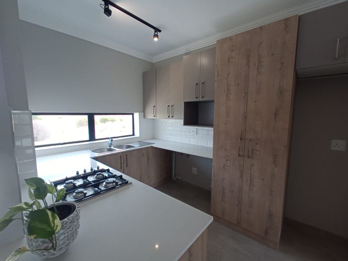 Bayview Apartment For Sale: 2 beds, 2 baths, pet-friendly, energy-efficient living.