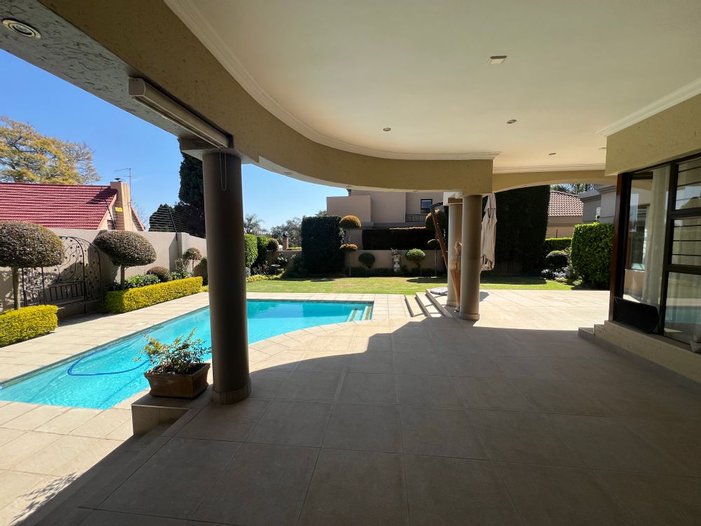 The entertainers veranda