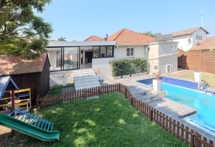 Park Hill House For Sale: 4 beds, flatlet, pool, energy-efficient features.