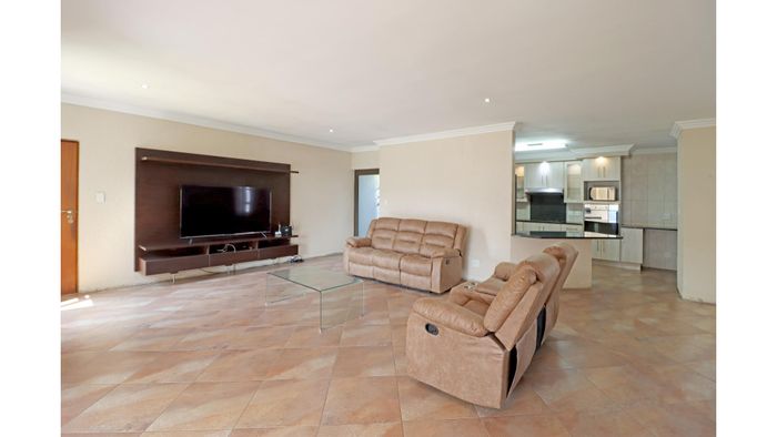 For Sale: House in Thatchfield Hills with garden, braai area, and security access.
