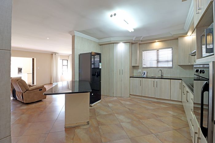 For Sale: House in Thatchfield Hills with garden, braai area, and security access.