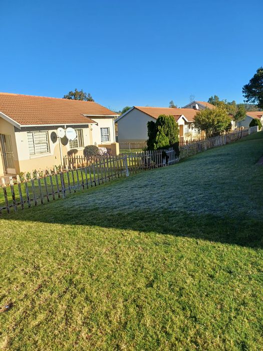 For Sale: Townhouse in Rembrandt Ridge with garden, secure setting, and convenient location.