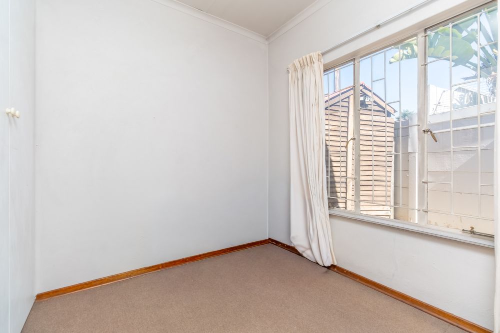 Flatlet- 2nd bedroom