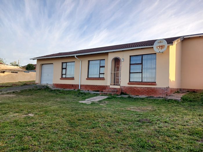 Haven Hills House For Sale: 3 beds, 2 baths, garage, spacious yard.