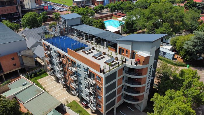 Hatfield Apartment To Rent: Furnished room, en-suite, shared living, high-speed Wi-Fi.