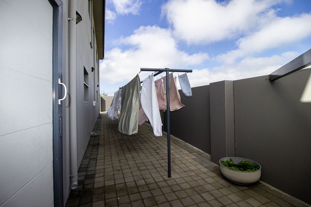 Hidden washing lines