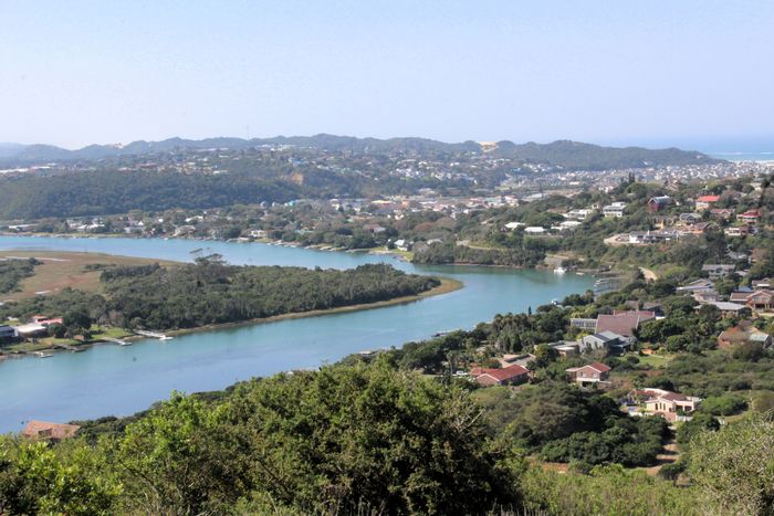 Riverview Water Front Estate: Vacant Land For Sale with clubhouse, courts, and views.