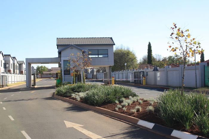 Vacant Land Residential in Raslouw For Sale - Secure estate, 24/7 security, ready for development.