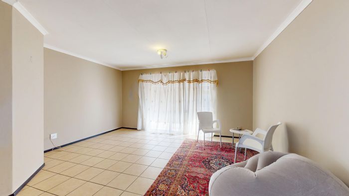 For Sale: Apartment in Bardene with 2 bedrooms, security, and private balcony.