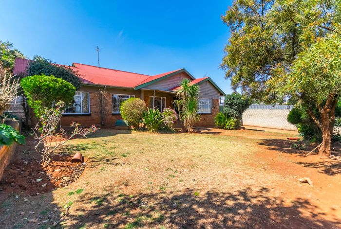 For Sale: Spacious 5-Bedroom House in Krugersdorp North with Pool and Guest Rooms.