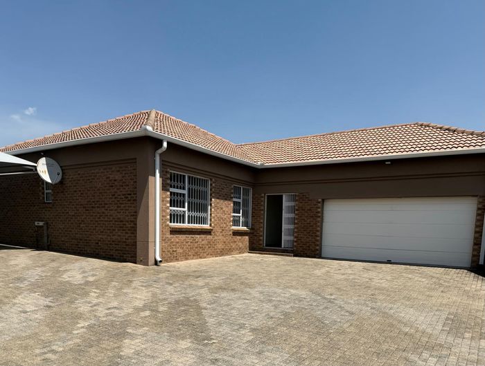 3-Bedroom House To Rent in Trichardt with braai area and prepaid utilities.