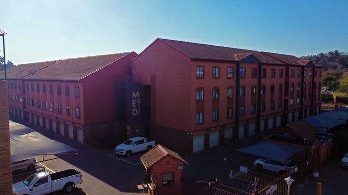 Riviera Apartment For Sale: 1 Bedroom, pool, security, near amenities.