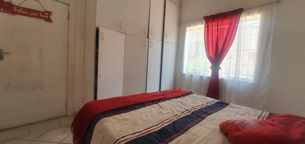 Dwelling 1 2nd family bedroom