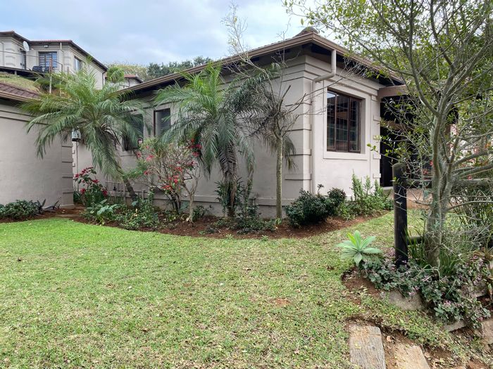 Seaward Estates House For Sale: 3 beds, large garden, double garage, community living.