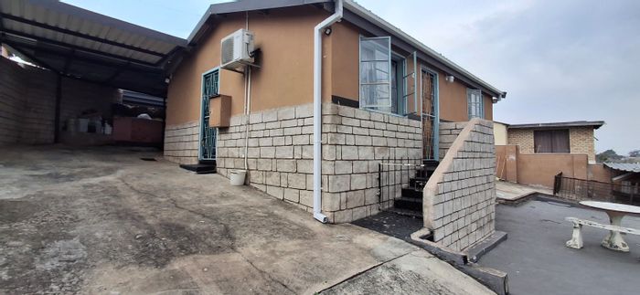 Northdale House For Sale: 2 Bedrooms, renovated bathroom, ample parking, fully walled.