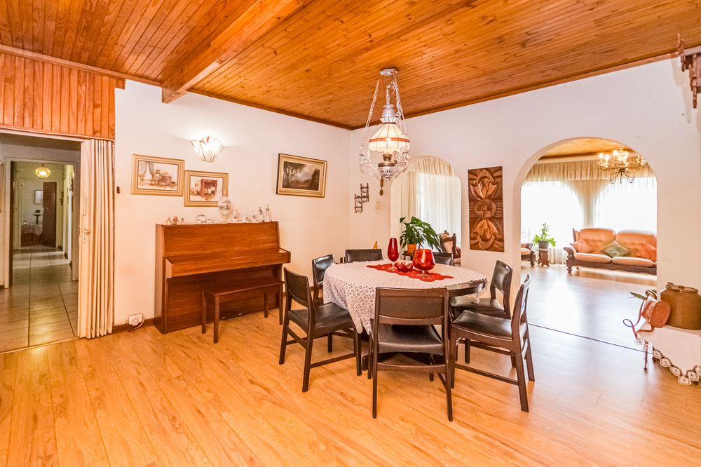 Semi-Open plan dining and living area