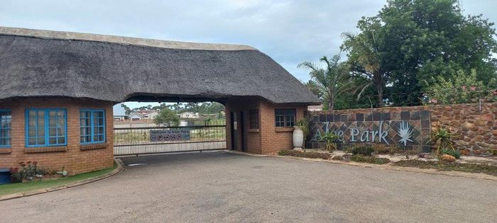 Vacant Land Residential For Sale in Albertinia Central, 665 m² with local amenities.