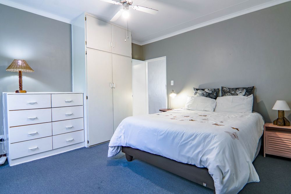 Main house bedroom 3 (upstairs)