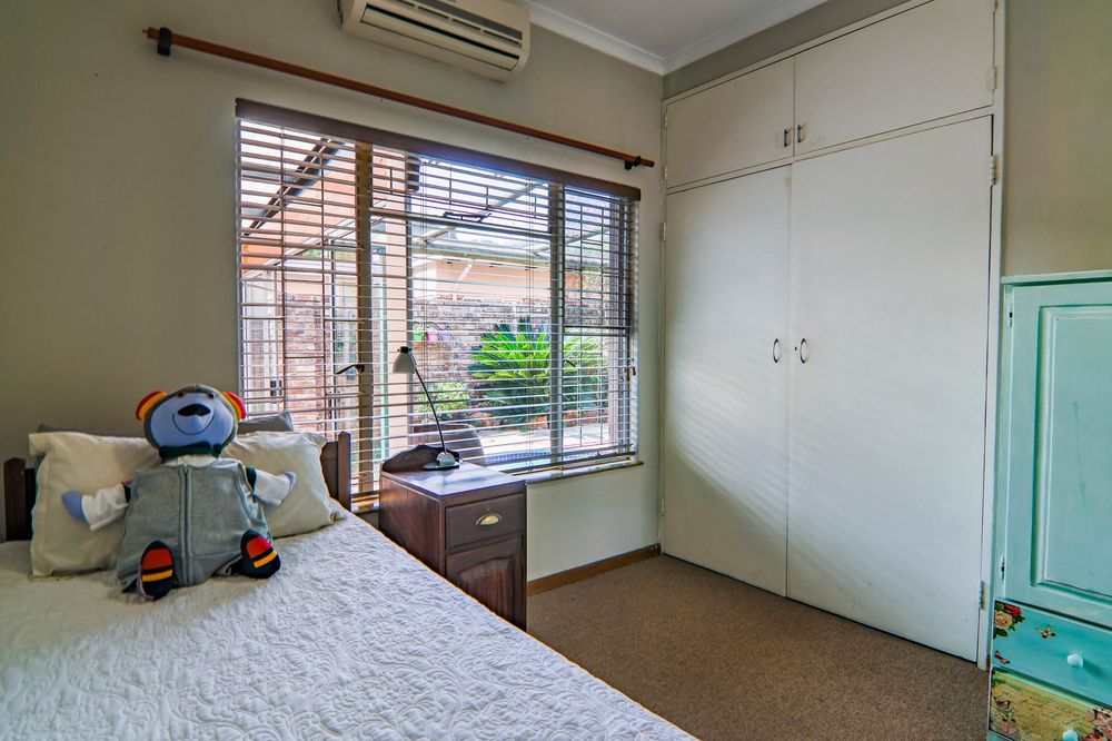 Main house bedroom 5