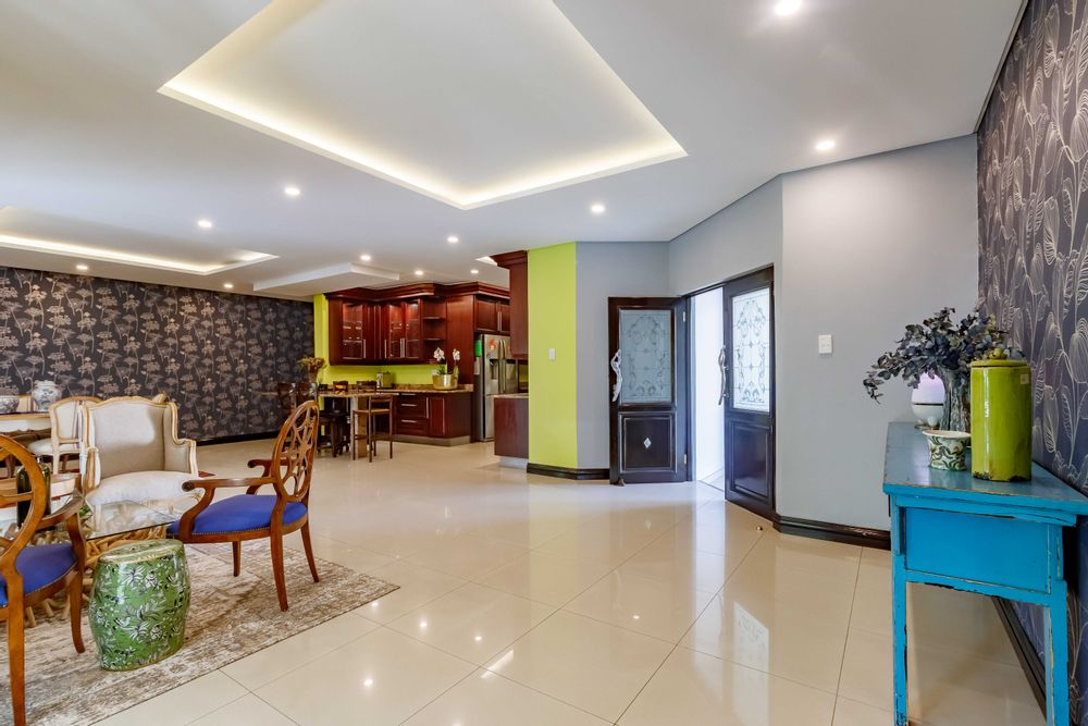 Front Entrance Reception